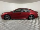 Used 2018 Toyota Camry SE image 3