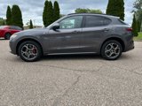 Used 2022 Alfa Romeo Stelvio Ti image 2