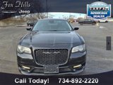 Used 2022 Chrysler 300 Touring image 2