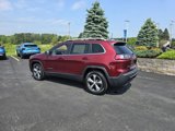 Used 2019 Jeep Cherokee Limited image 2