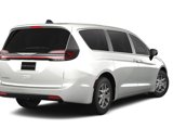 New 2025 Chrysler Pacifica Select image 2