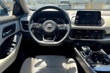 Used 2023 Nissan Rogue SV image 5