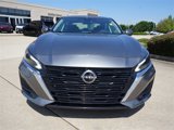 Used 2023 Nissan Altima 2.5 SV image 2