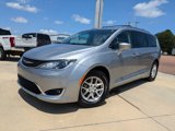 Used 2020 Chrysler Pacifica Touring-L image 4