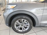 Used 2021 Ford Explorer XLT w/ Equipment Group 202A image 6