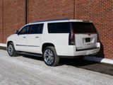 Used 2018 Cadillac Escalade ESV Premium Luxury image 3