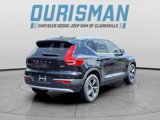 Used 2023 Volvo XC40 B5 Plus image 3