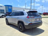 Used 2021 Jeep Cherokee Latitude Plus image 2