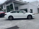 Used 2021 Volkswagen Jetta SE w/ SE Cold Weather Package image 2