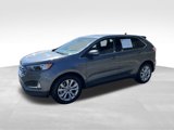 Used 2022 Ford Edge Titanium image 3