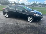Used 2017 Kia Forte LX image 4
