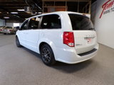 Used 2017 Dodge Grand Caravan SXT image 3