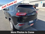 Used 2018 Jeep Cherokee Latitude Plus image 3