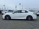 Used 2023 Toyota Camry SE image 4