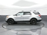 Used 2015 Ford Explorer XLT w/ Equipment Group 202B image 4