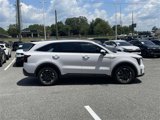 Used 2025 Kia Sorento S image 4