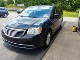 Used 2014 Chrysler Town & Country Touring image 6