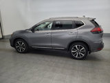 Used 2018 Nissan Rogue SL image 3