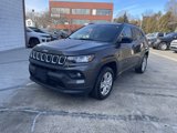 Certified 2022 Jeep Compass Latitude w/ Mopar Graphics Package image 3