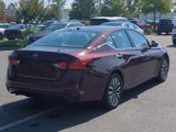 Used 2024 Nissan Altima 2.5 SV image 4