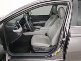 Used 2022 Toyota Camry SE image 5