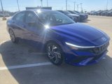 New 2025 Hyundai Elantra SEL image 3