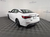 Used 2022 Nissan Sentra SR w/ SR Premium Package image 3