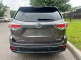 Used 2015 Toyota Highlander LE image 6