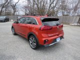 Used 2020 Kia Niro Touring image 3