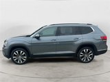 Used 2020 Volkswagen Atlas SEL R-Line image 2