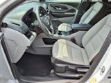 Used 2022 GMC Terrain SLE image 4