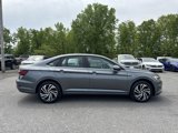 Used 2021 Volkswagen Jetta SEL Premium image 4