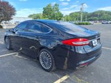 Used 2017 Ford Fusion SE w/ Fusion SE Technology Package image 5