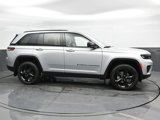 New 2025 Jeep Grand Cherokee Altitude image 3
