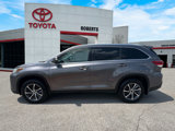 Certified 2019 Toyota Highlander XLE image 4