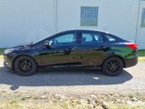 Used 2016 Ford Focus SE w/ Equipment Group 201A image 2