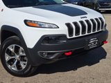 Used 2018 Jeep Cherokee Trailhawk image 2