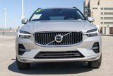 Used 2022 Volvo XC60 B5 Momentum w/ Advanced Package image 2