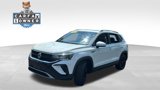 Used 2022 Volkswagen Taos SE w/ Panoramic Sunroof Package image 3
