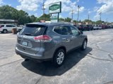Used 2016 Nissan Rogue SV image 5