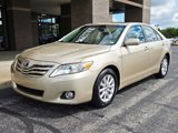 Used 2010 Toyota Camry XLE image 3