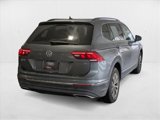 Used 2018 Volkswagen Tiguan SE w/ Panoramic Sunroof Package image 5