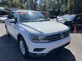 Used 2018 Volkswagen Tiguan SE image 3