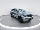 Used 2017 Jeep Grand Cherokee Altitude image 2
