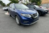 Used 2019 Nissan Rogue SV image 2