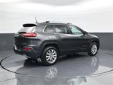 Used 2017 Jeep Cherokee Limited image 5