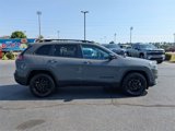 Used 2023 Jeep Cherokee Altitude Lux image 2