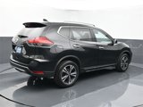 Used 2017 Nissan Rogue SL w/ SL Premium Package image 5