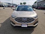 Used 2020 Ford Edge SEL w/ Convenience Package image 3