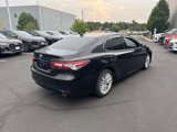 Used 2020 Toyota Camry XLE image 4